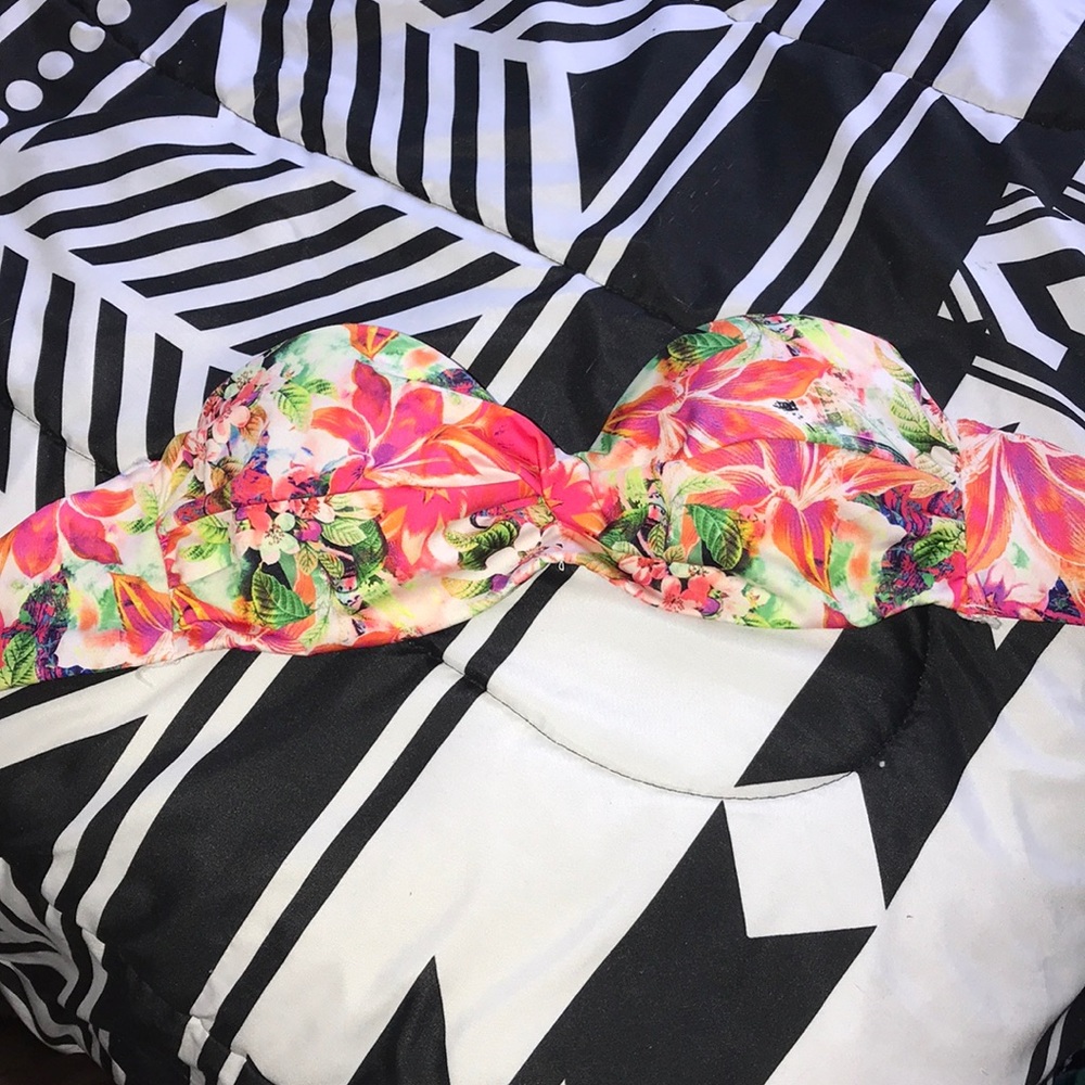 Bathing suit top
